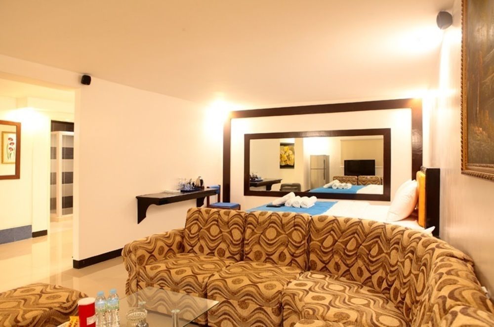 Vf Four Season Hotel Angeles Exterior foto